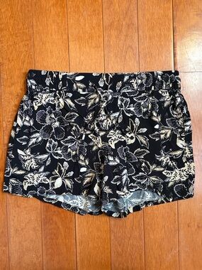 Old Navy Black Floral Shorts
